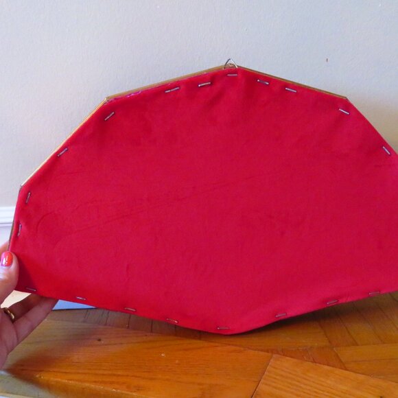 Collectable Vintage Hand Painted Hand Fan Framed red velvet lace lover scene - Picture 4 of 11